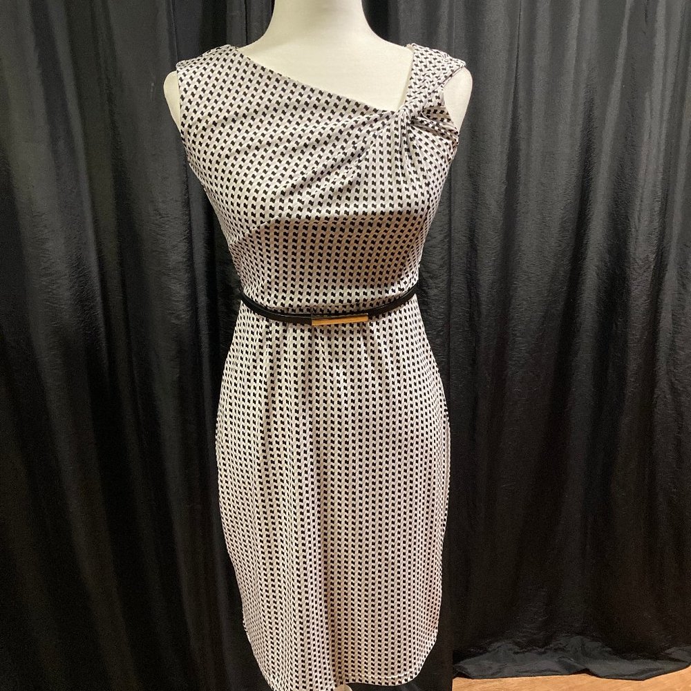 WHBM, Size 2, White/Black/Gray Dress